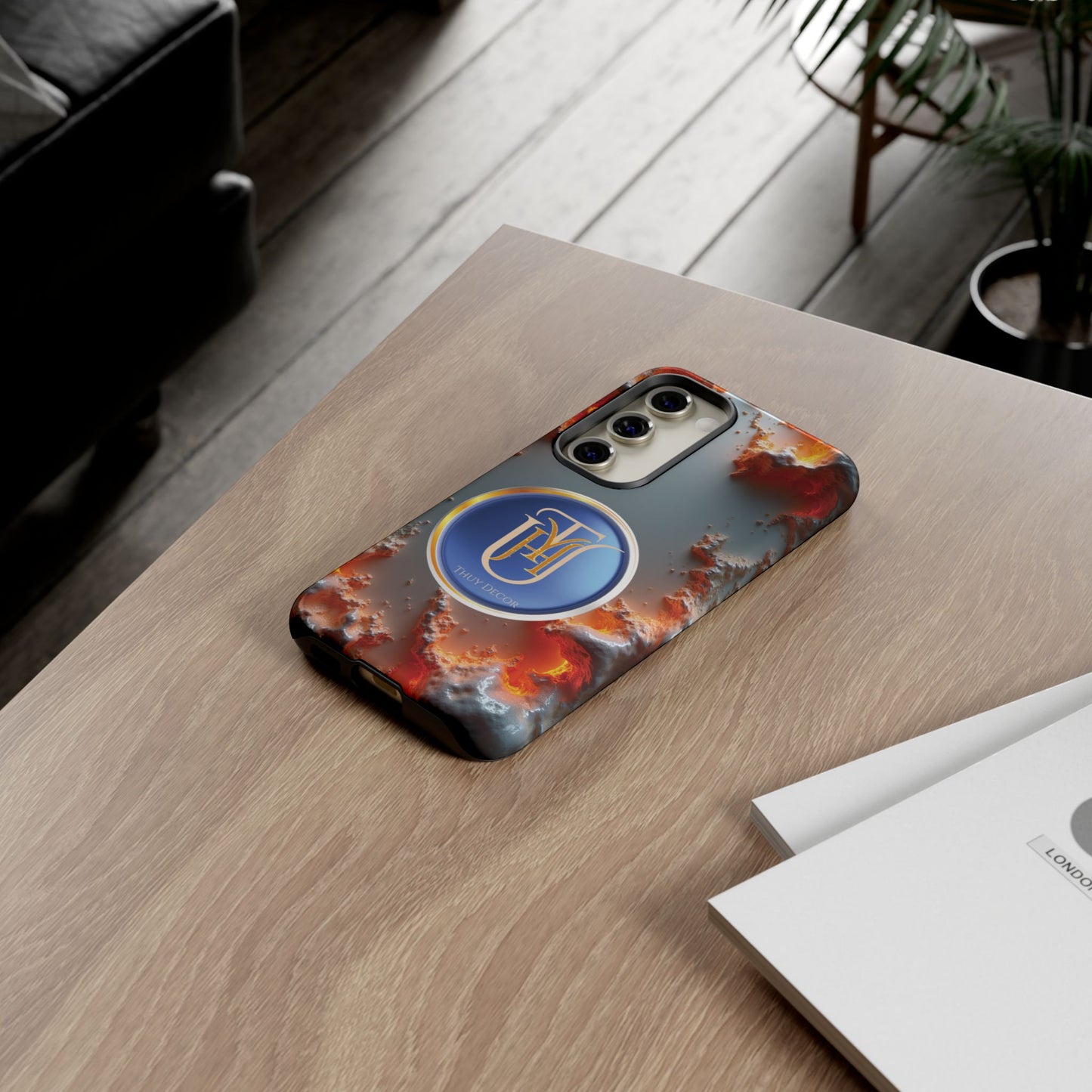 Lava Case Thuy Decor Phone Case