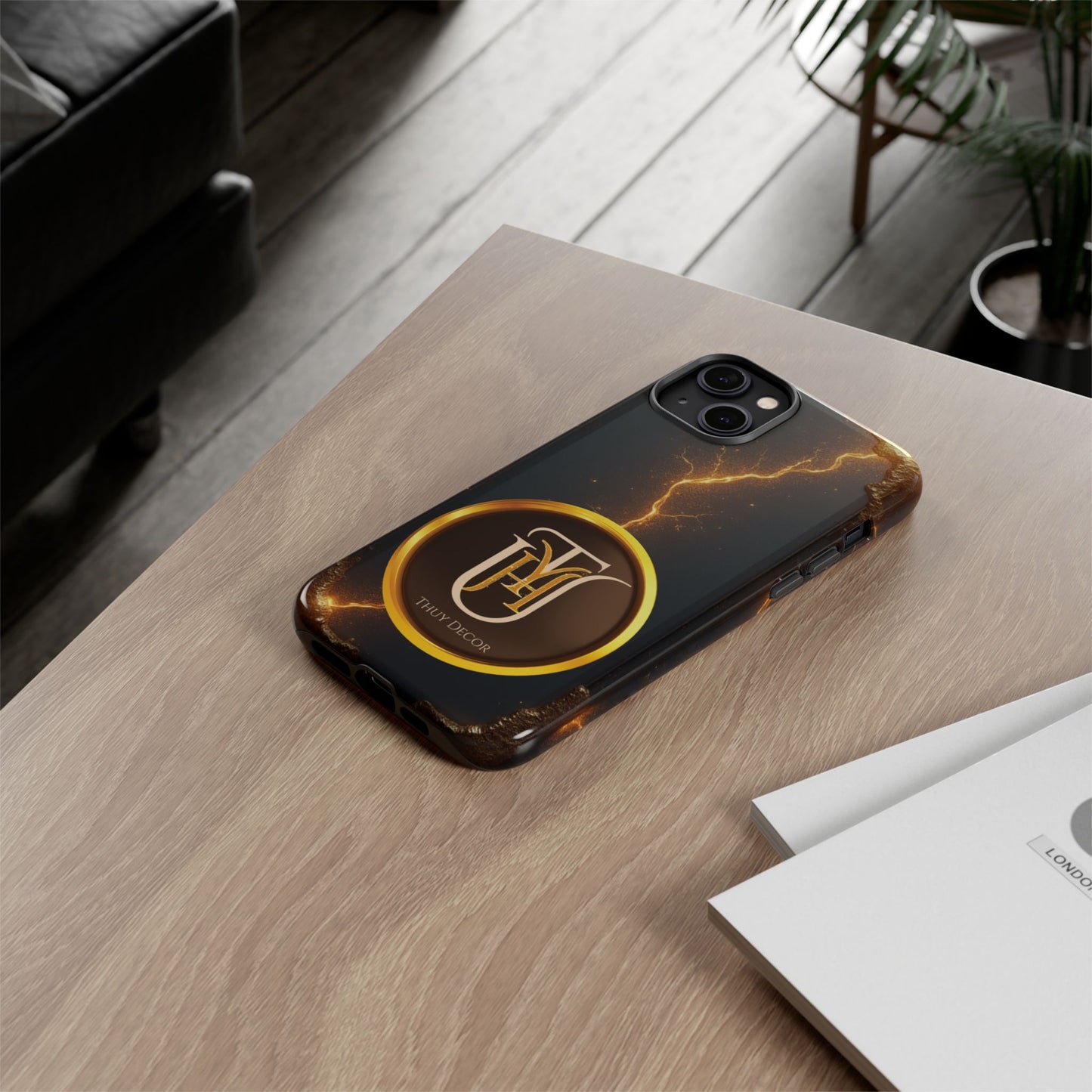 Black & Gold Luxurious Thuy Decor Brand Cover Phone Case